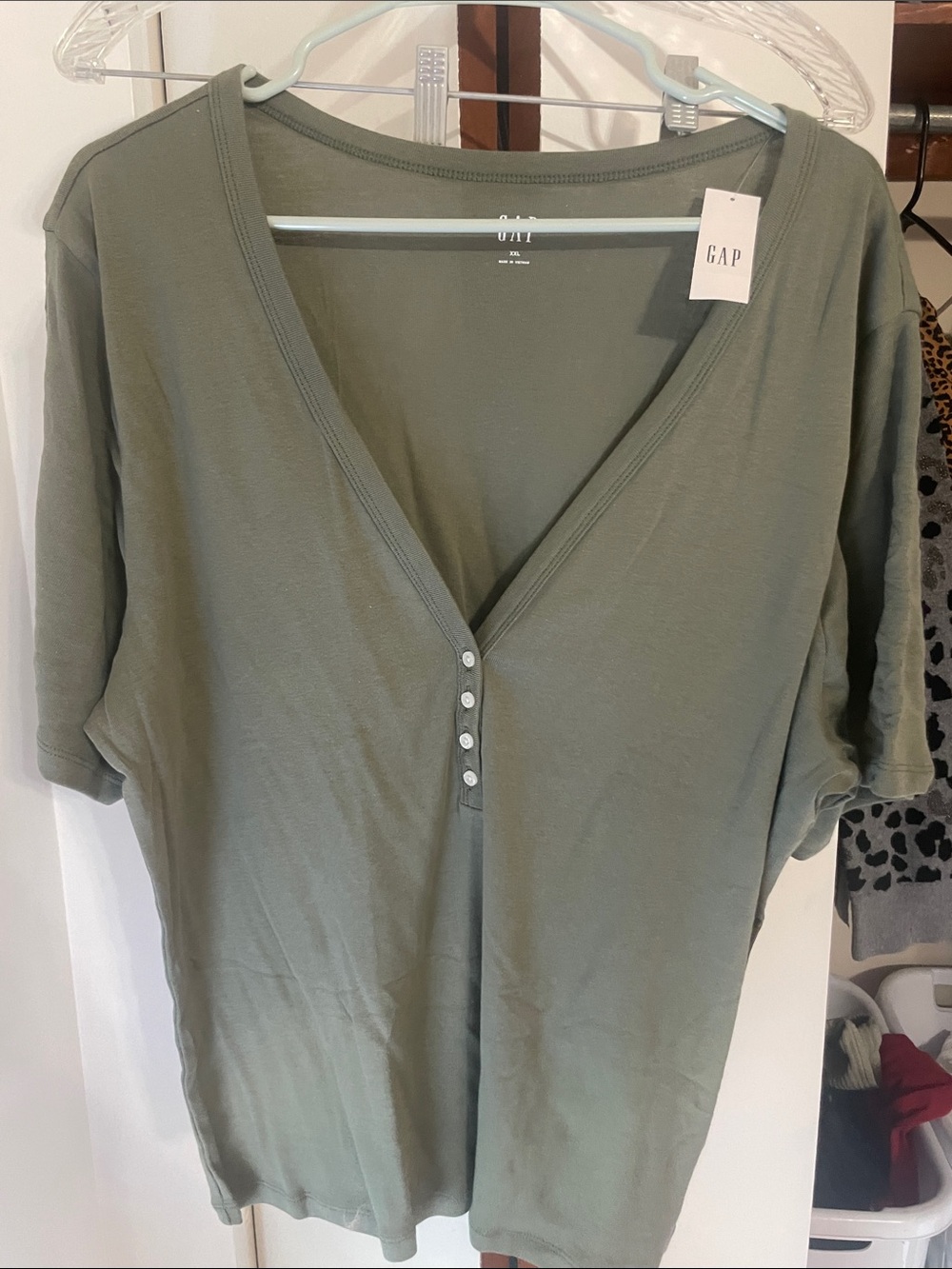 GAP Olive Green V-Neck Short Sleeve Button-Front Tee